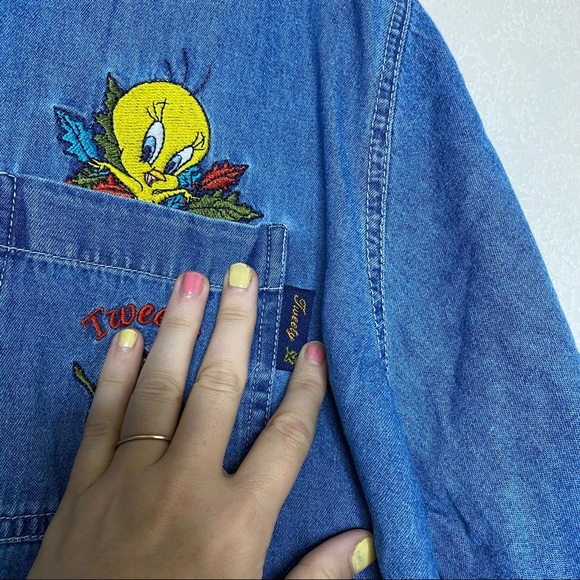 Vintage 90’s Tweety Bird Denim Shirt - Picture 4 of 7